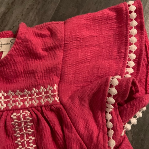 Pink Embroidery Detail little girls Top & Shorts - Picture 2 of 7